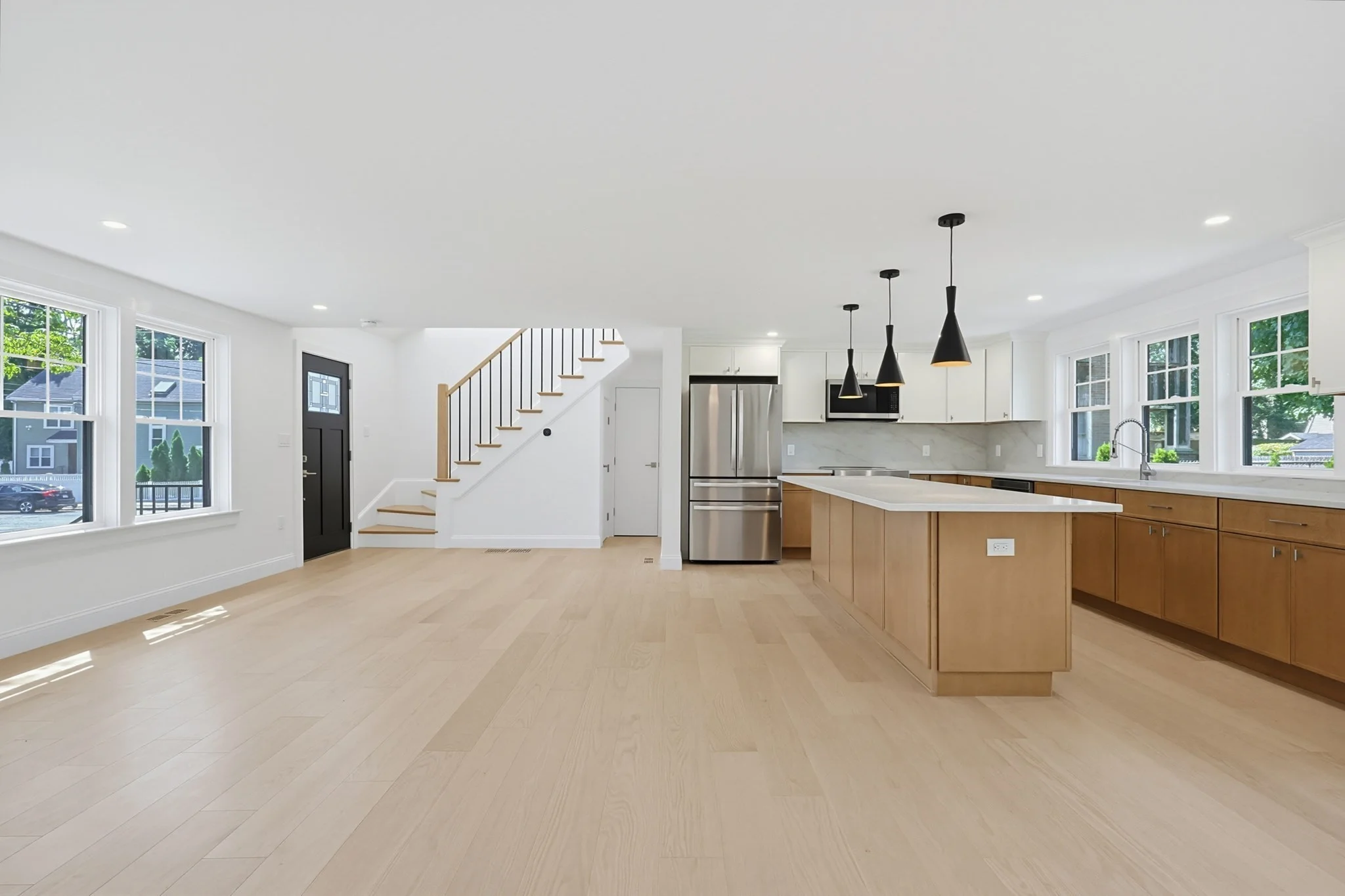 4 bed, 3 bath apartment for rent at 17 Kilburn Rd, West Newton — photo 3 of 22