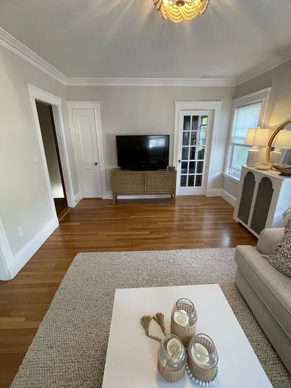 3 bed, 1 bath apartment for rent at 17 Laurel Rd Unit 2, Milton — photo 7 of 33