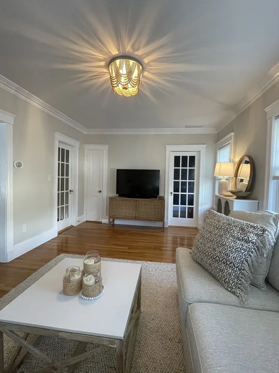 3 bed, 1 bath apartment for rent at 17 Laurel Rd Unit 2, Milton — photo 6 of 33