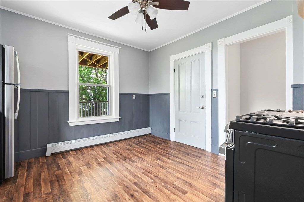 2 bed, 1 bath apartment for rent at 17 Lothrop St Unit 1, Beverly Cove — photo 9 of 22