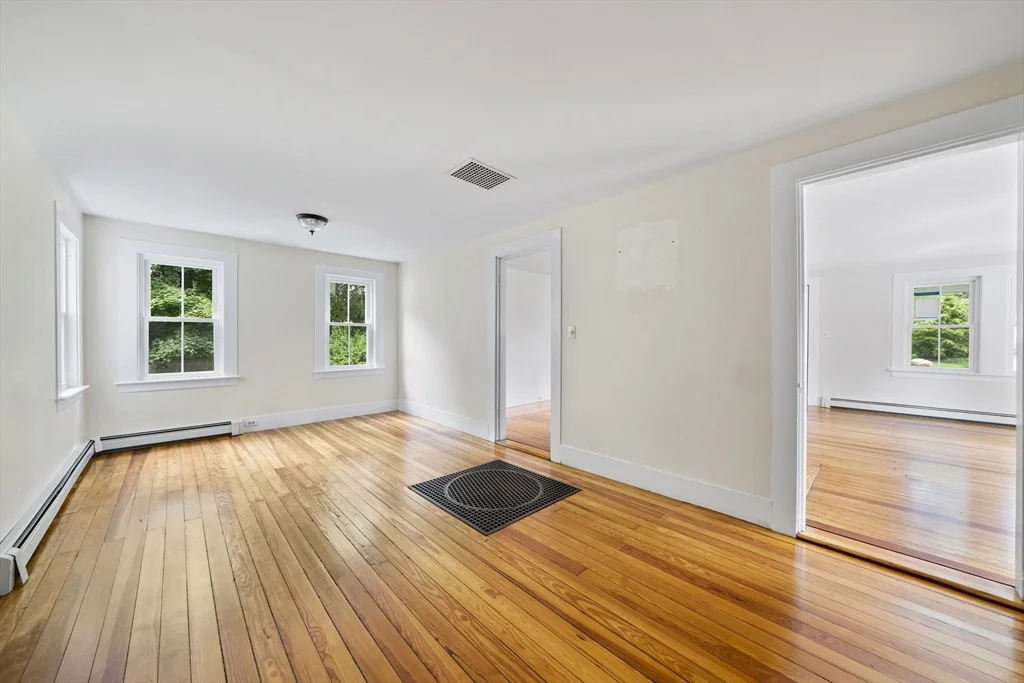 2 bed, 2 bath apartment for rent at 17 Lovers Ln, Duxbury — photo 8 of 42