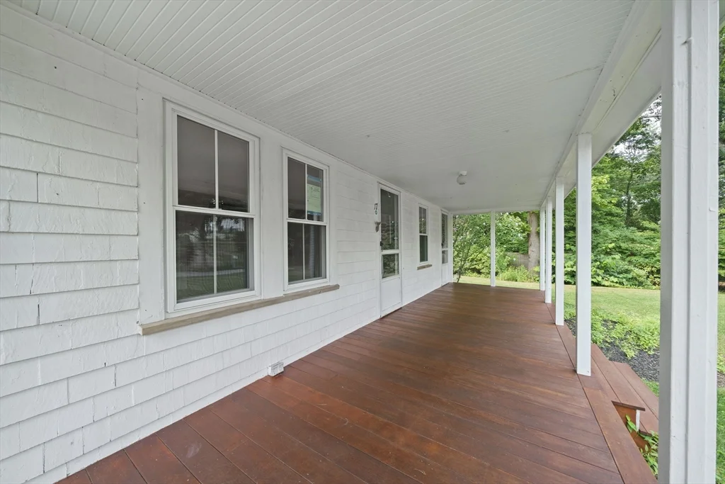 2 bed, 2 bath apartment for rent at 17 Lovers Ln, Duxbury — photo 27 of 42