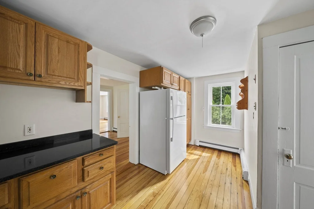 2 bed, 2 bath apartment for rent at 17 Lovers Ln, Duxbury — photo 13 of 42