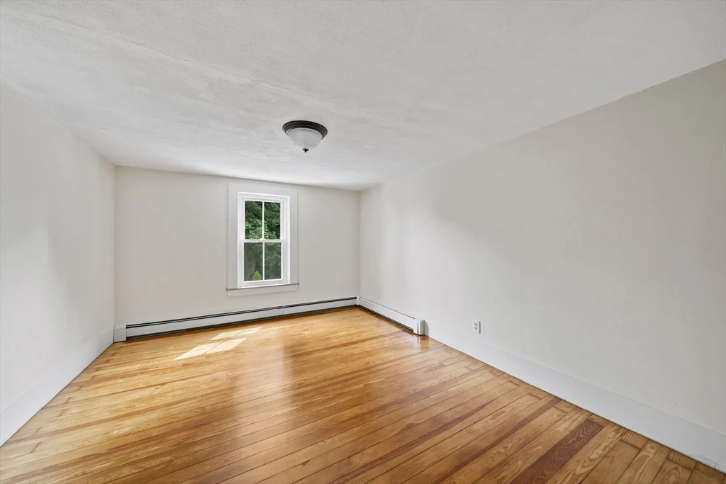2 bed, 2 bath apartment for rent at 17 Lovers Ln, Duxbury — photo 20 of 42