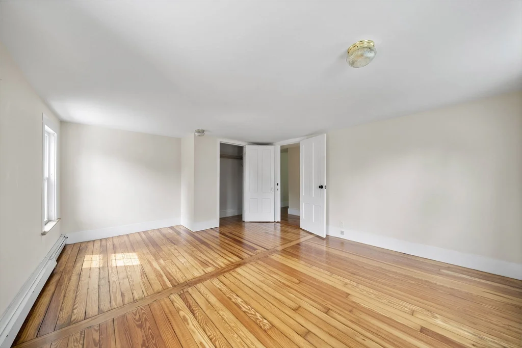 2 bed, 2 bath apartment for rent at 17 Lovers Ln, Duxbury — photo 17 of 42