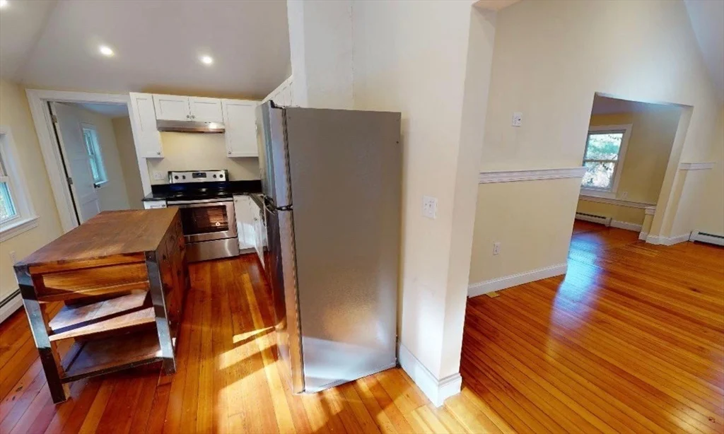 2 bed, 1 bath apartment for rent at 17 Lyndale Ave, West Gloucester — photo 2 of 20