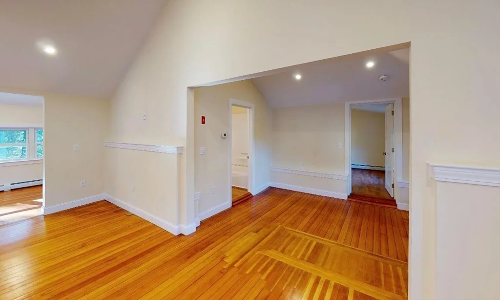2 bed, 1 bath apartment for rent at 17 Lyndale Ave, West Gloucester — photo 7 of 20