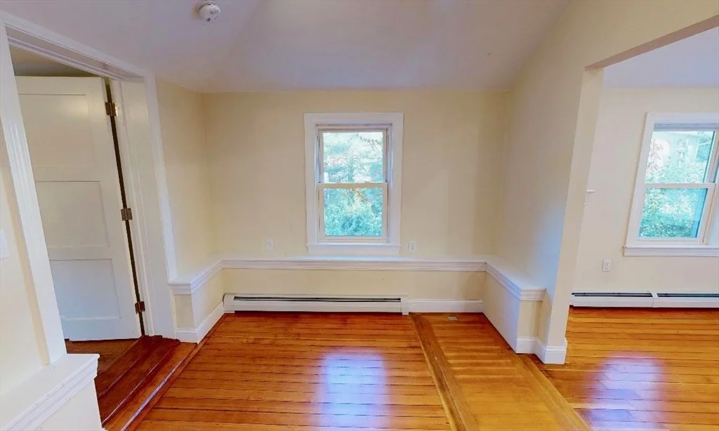 2 bed, 1 bath apartment for rent at 17 Lyndale Ave, West Gloucester — photo 11 of 20