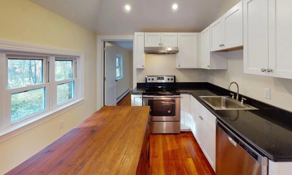 2 bed, 1 bath apartment for rent at 17 Lyndale Ave, West Gloucester — photo 1 of 20
