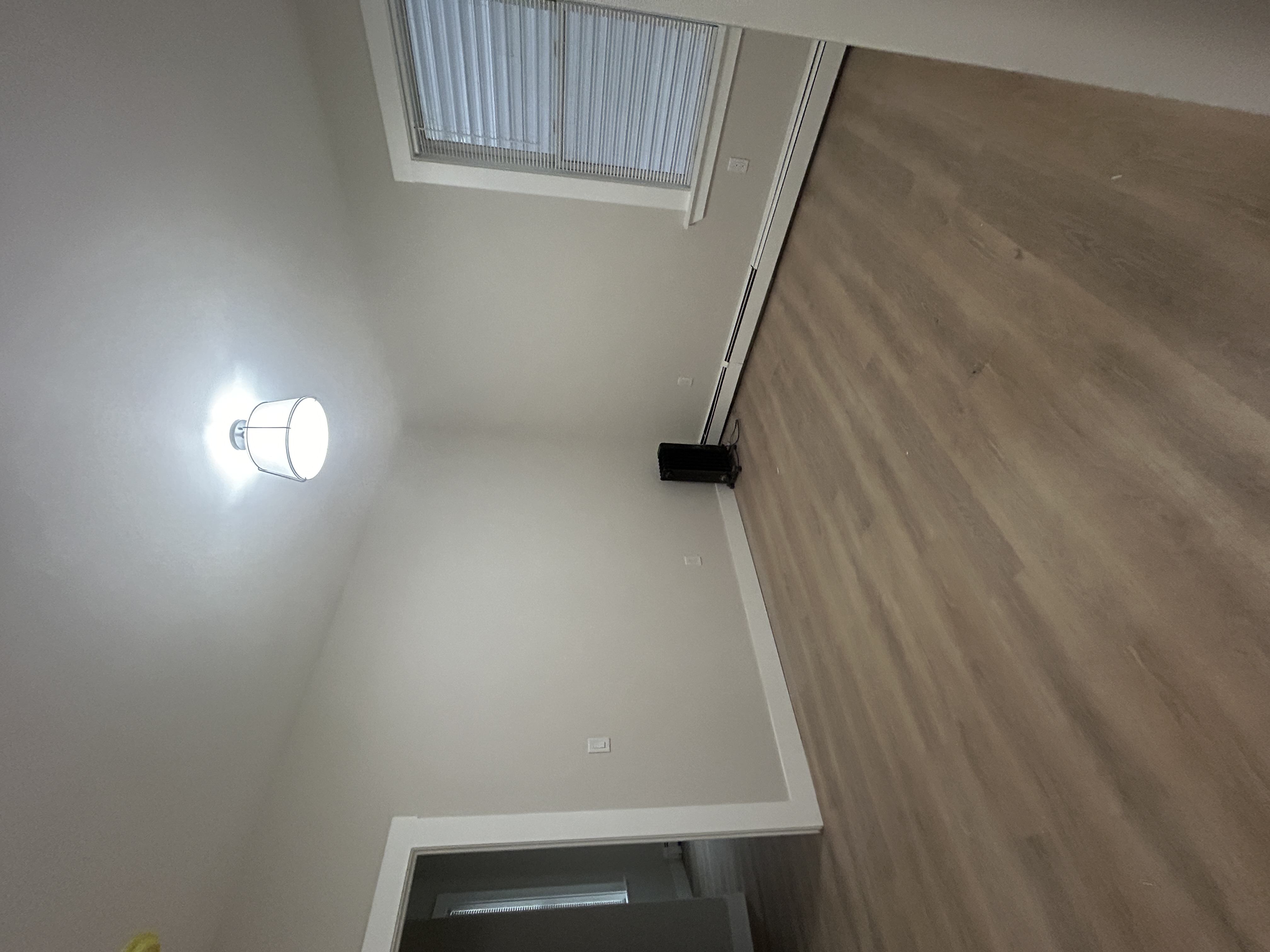 3 bed, 1 bath apartment for rent at 17 M St Unit 1, South Boston — photo 6 of 14