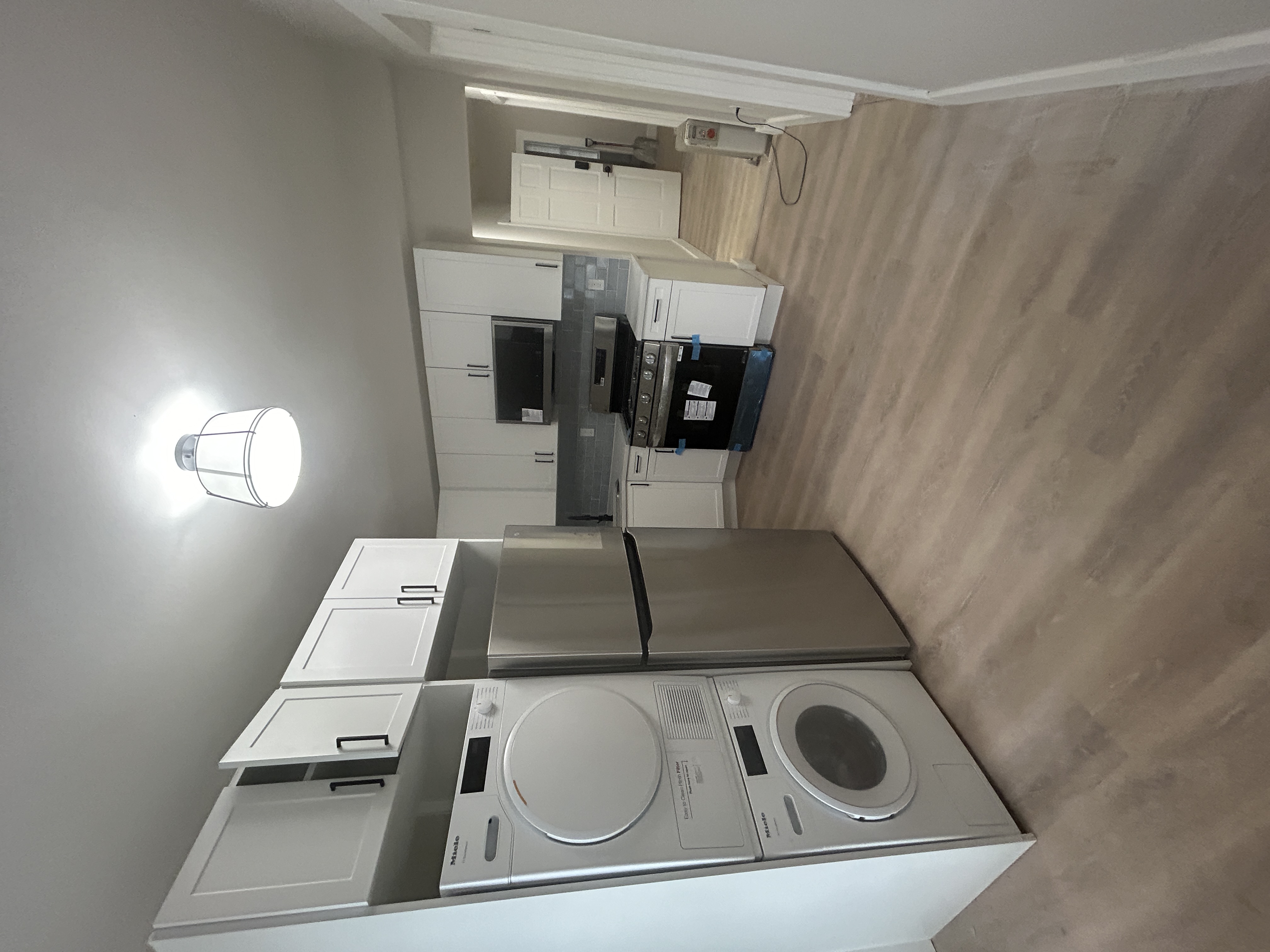 3 bed, 1 bath apartment for rent at 17 M St Unit 1, South Boston — photo 4 of 14