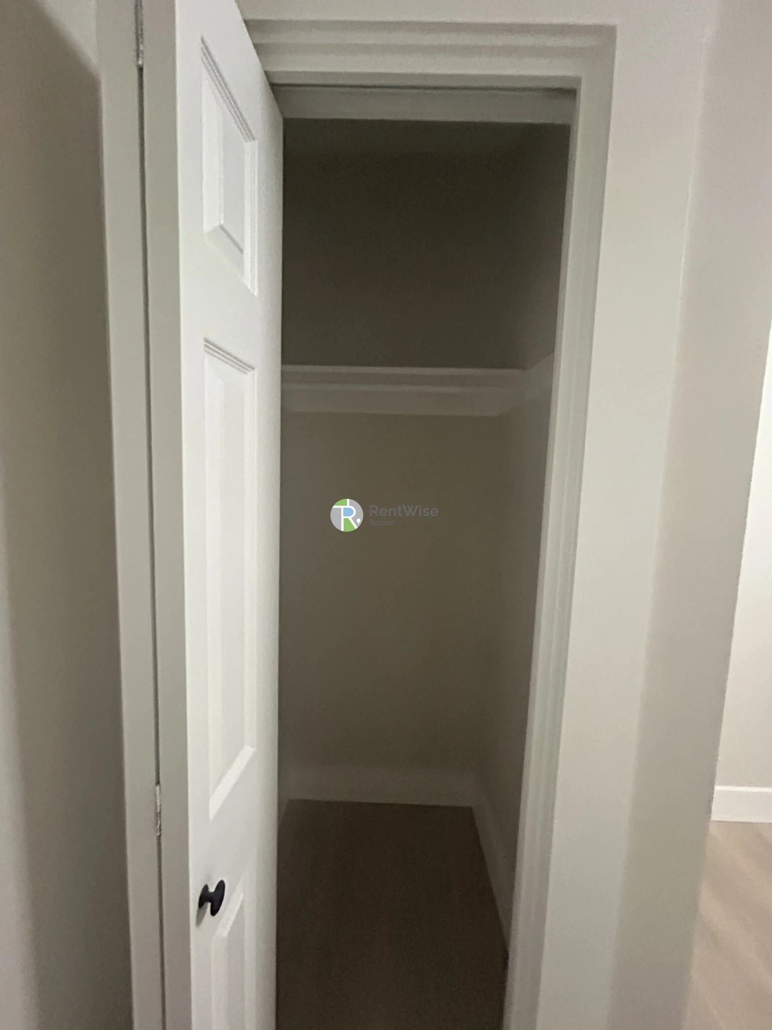 3 bed, 1 bath apartment for rent at 17 M St Unit B, South Boston — photo 7 of 26
