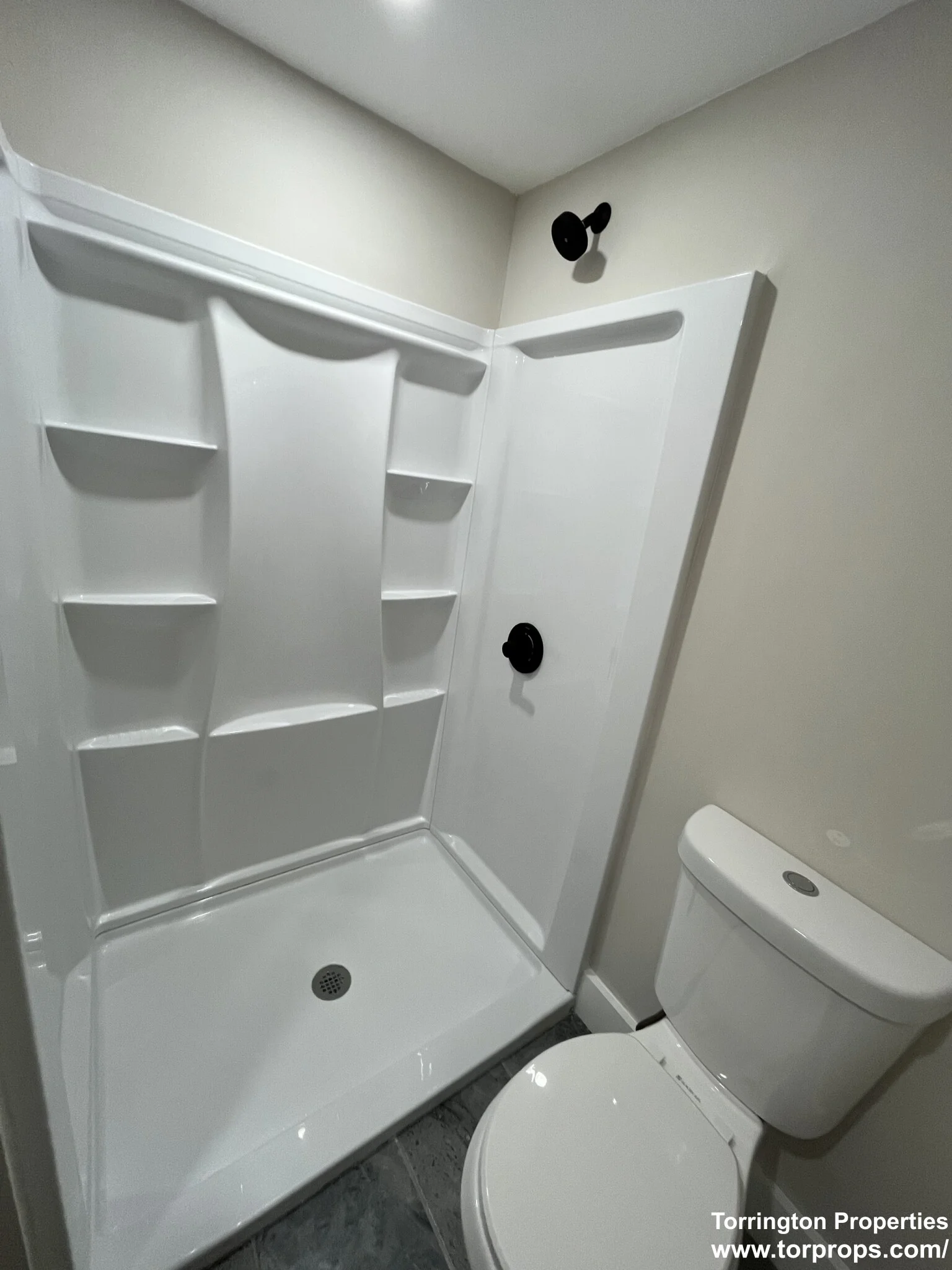 3 bed, 1 bath apartment for rent at 17 M St Unit B, South Boston — photo 18 of 26