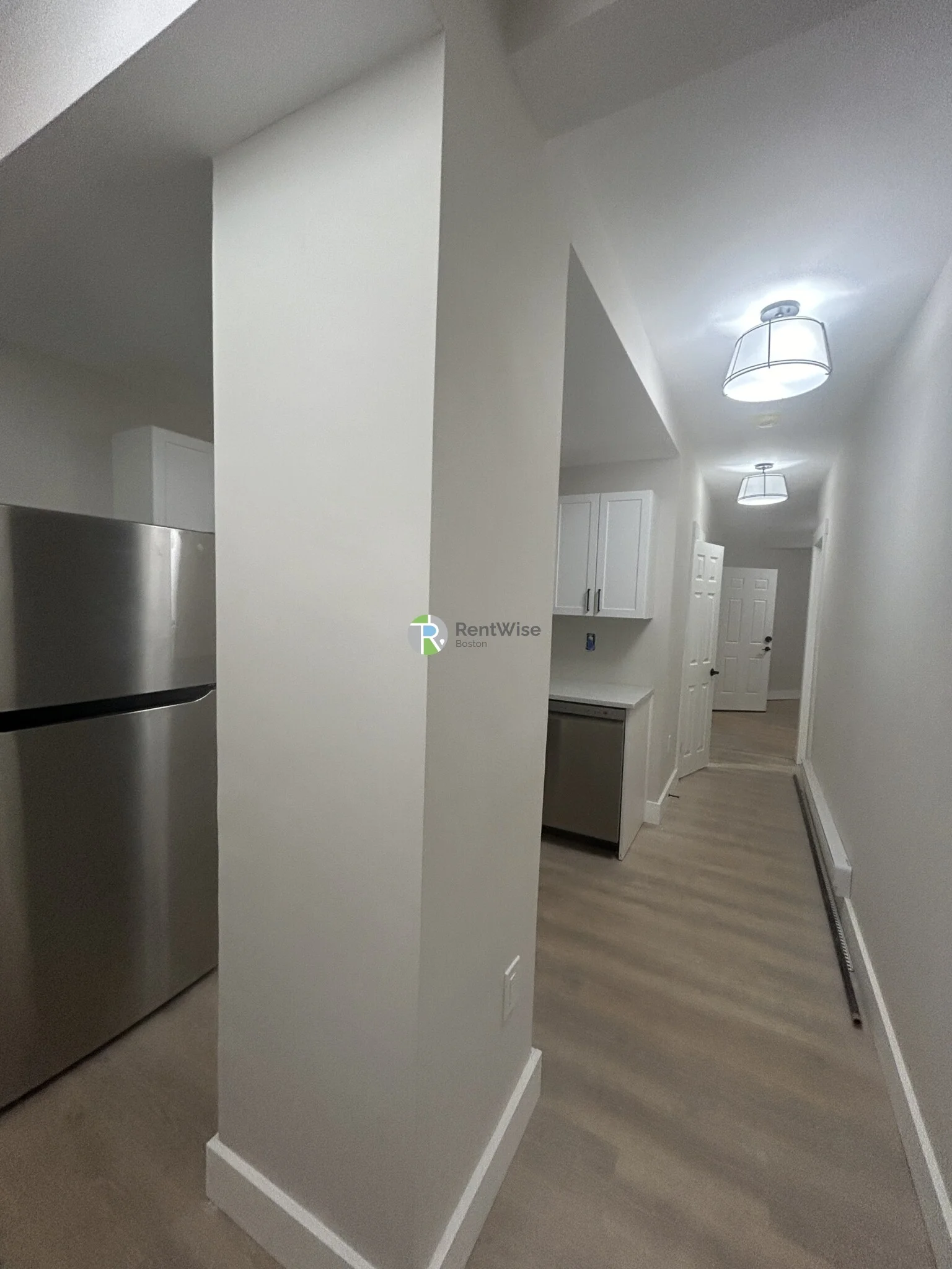 3 bed, 1 bath apartment for rent at 17 M St Unit B, South Boston — photo 3 of 26