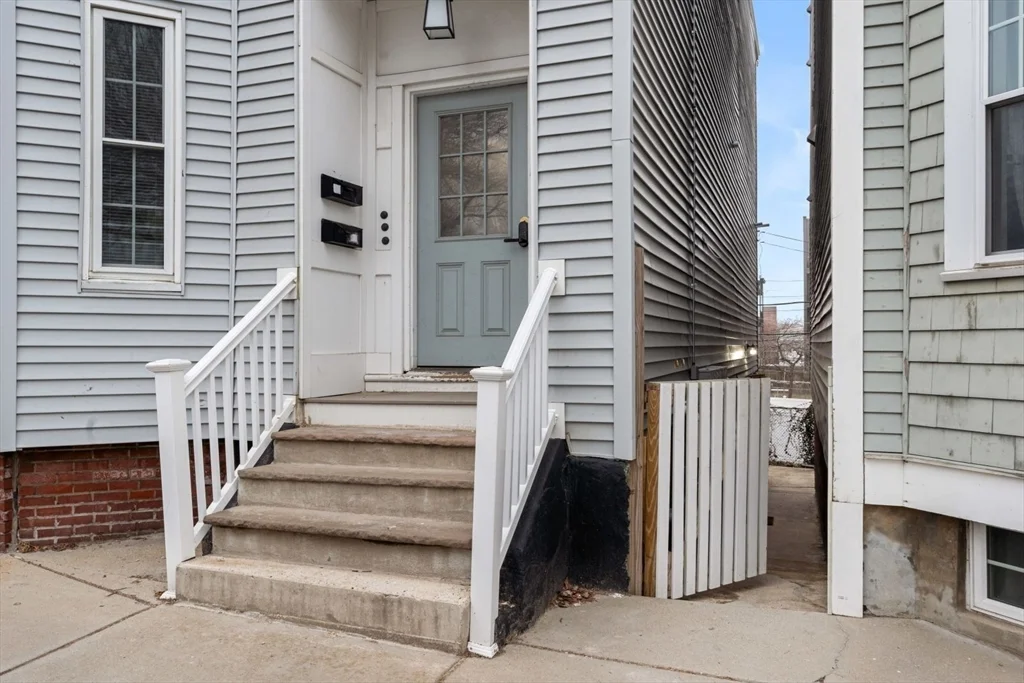 3 bed, 1 bath apartment for rent at 17 M St Unit G, South Boston — photo 23 of 25