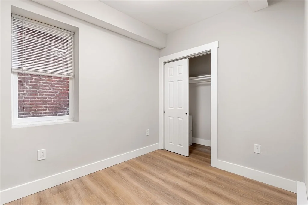 3 bed, 1 bath apartment for rent at 17 M St Unit G, South Boston — photo 17 of 25