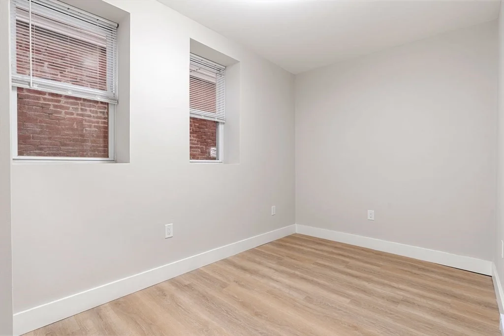 3 bed, 1 bath apartment for rent at 17 M St Unit G, South Boston — photo 12 of 25