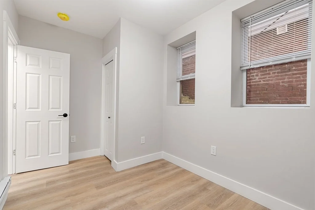 3 bed, 1 bath apartment for rent at 17 M St Unit G, South Boston — photo 15 of 25