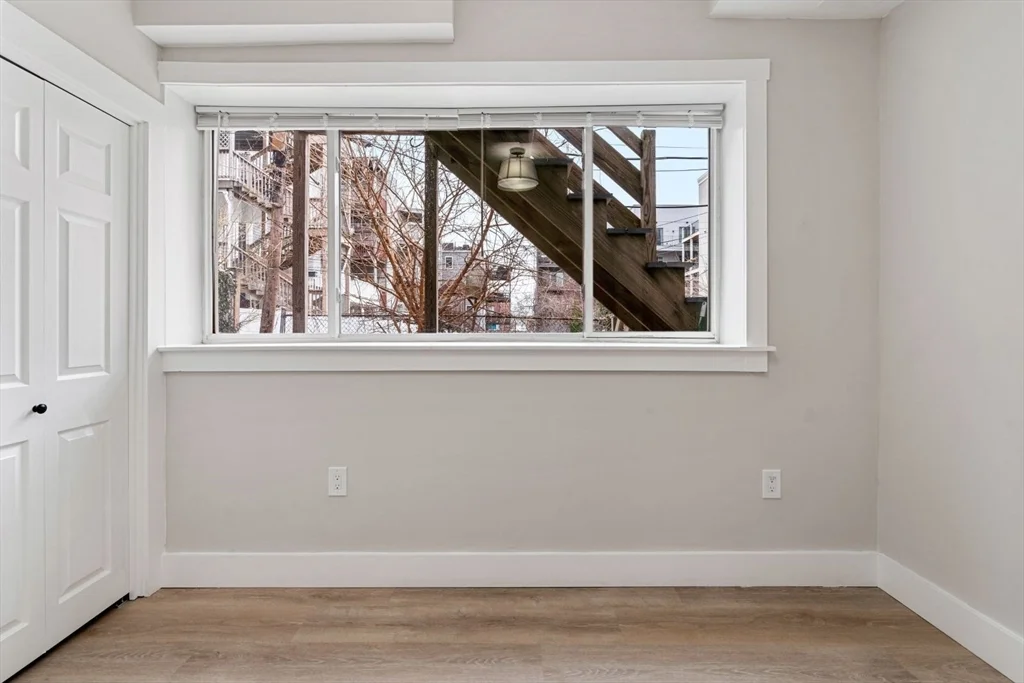 3 bed, 1 bath apartment for rent at 17 M St Unit G, South Boston — photo 9 of 25