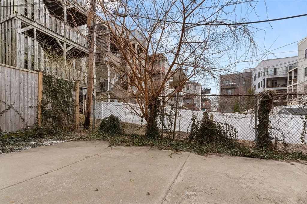 3 bed, 1 bath apartment for rent at 17 M St Unit G, South Boston — photo 20 of 25