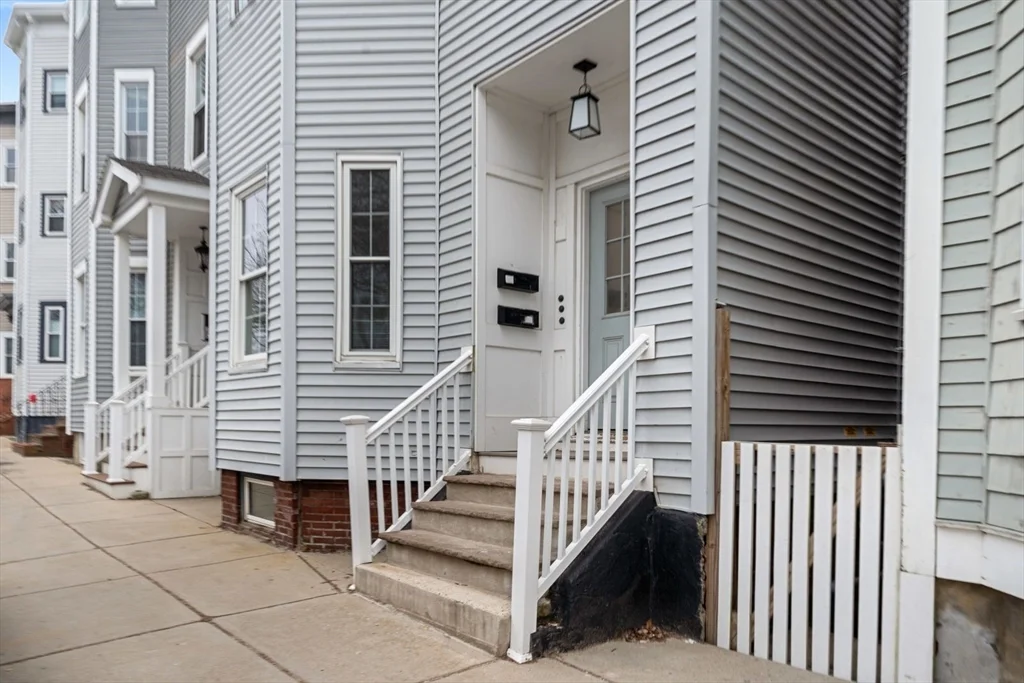 3 bed, 1 bath apartment for rent at 17 M St Unit G, South Boston — photo 24 of 25