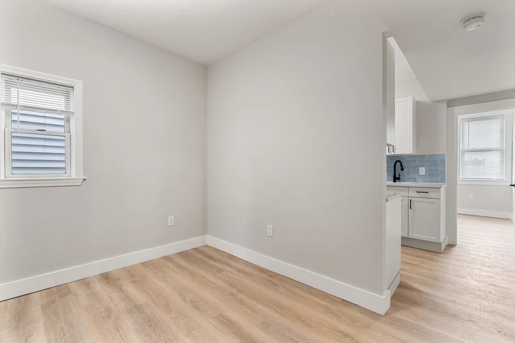 3 bed, 1 bath apartment for rent at 17 M St Unit G, South Boston — photo 8 of 25