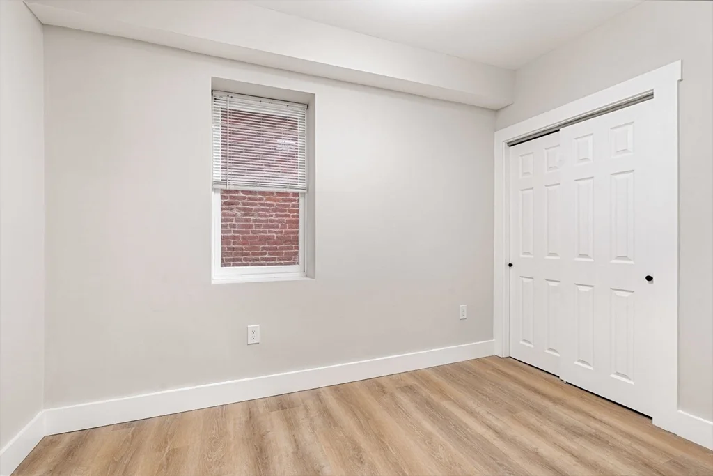 3 bed, 1 bath apartment for rent at 17 M St Unit G, South Boston — photo 14 of 25