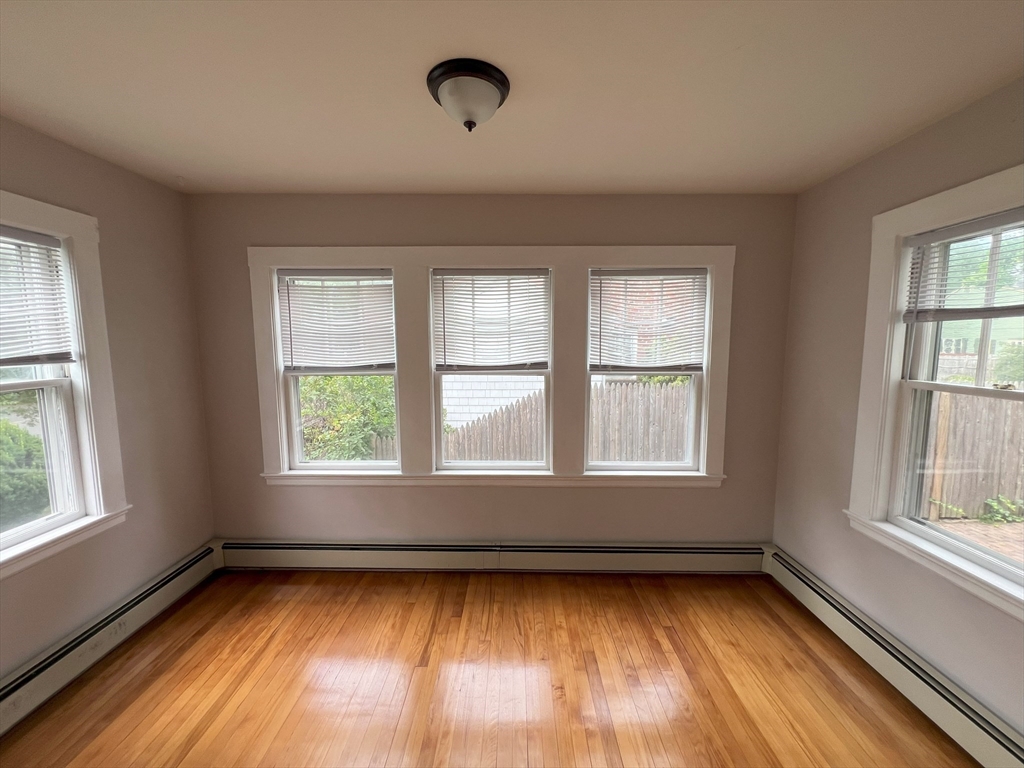 3 bed, 2 bath apartment for rent at 17 Maple St Unit 1, Auburndale — photo 9 of 18