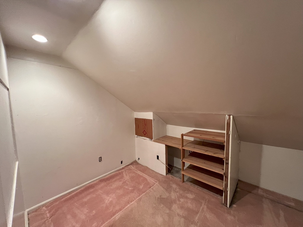 3 bed, 2 bath apartment for rent at 17 Maple St Unit 17, Auburndale — photo 17 of 22