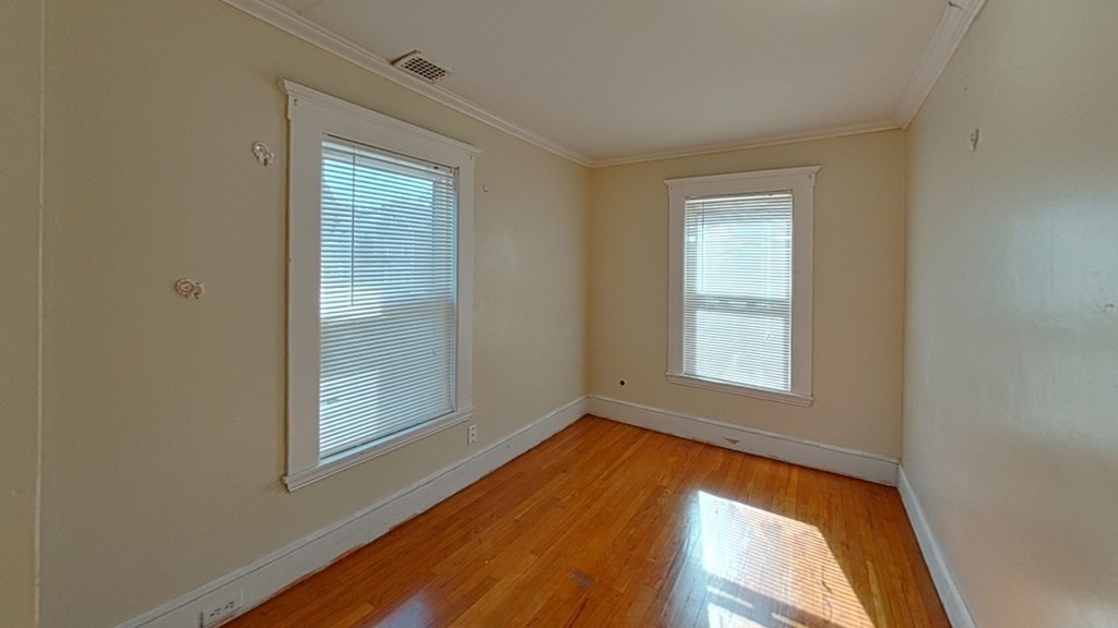 3 bed, 1 bath apartment for rent at 17 Marcella St Unit 2, Roxbury — photo 13 of 17
