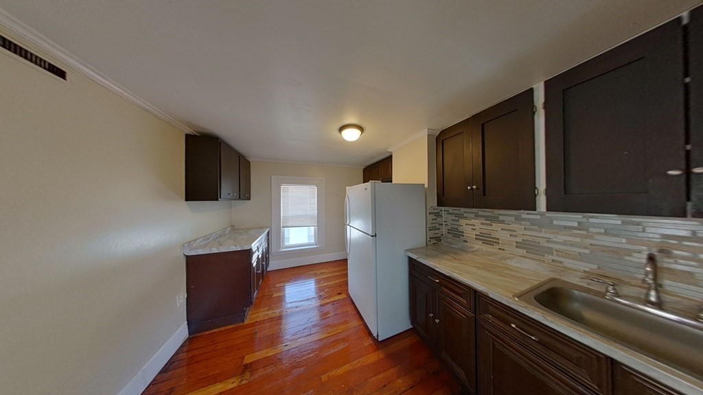 3 bed, 1 bath apartment for rent at 17 Marcella St Unit 2, Roxbury — photo 2 of 17