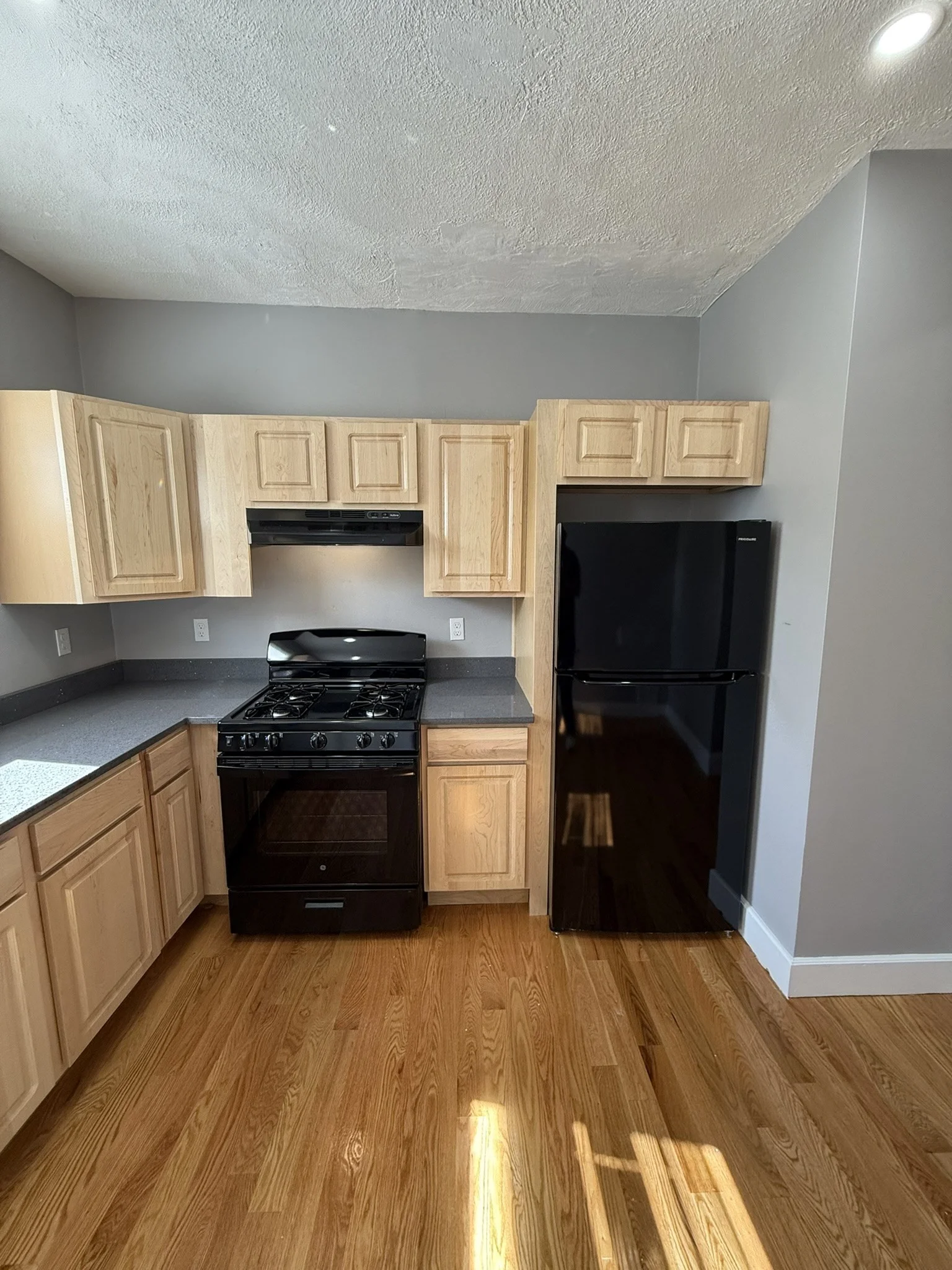 3 bed, 1 bath apartment for rent at 17 Marcy Rd Unit 2, Mattapan — photo 3 of 24