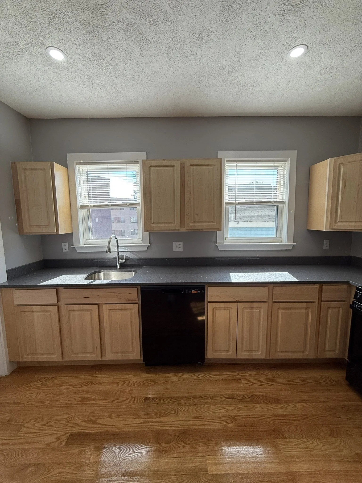 3 bed, 1 bath apartment for rent at 17 Marcy Rd Unit 2, Mattapan — photo 4 of 24