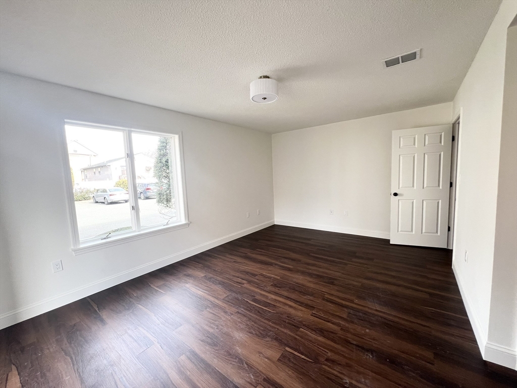 2 bed, 2 bath apartment for rent at 17 Margin St Unit 13, Lynn — photo 11 of 20