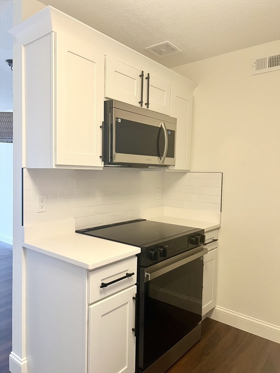 2 bed, 2 bath apartment for rent at 17 Margin St Unit 13, Lynn — photo 8 of 20