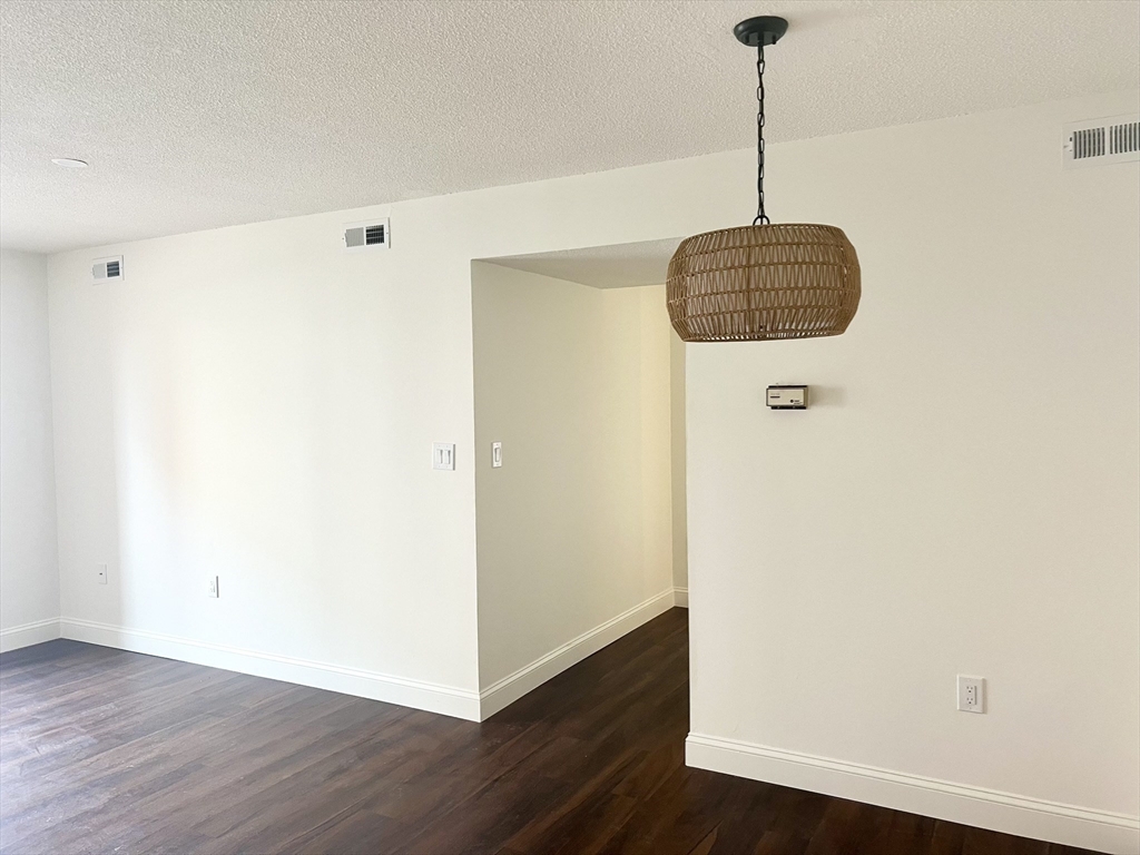 2 bed, 2 bath apartment for rent at 17 Margin St Unit 13, Lynn — photo 5 of 20