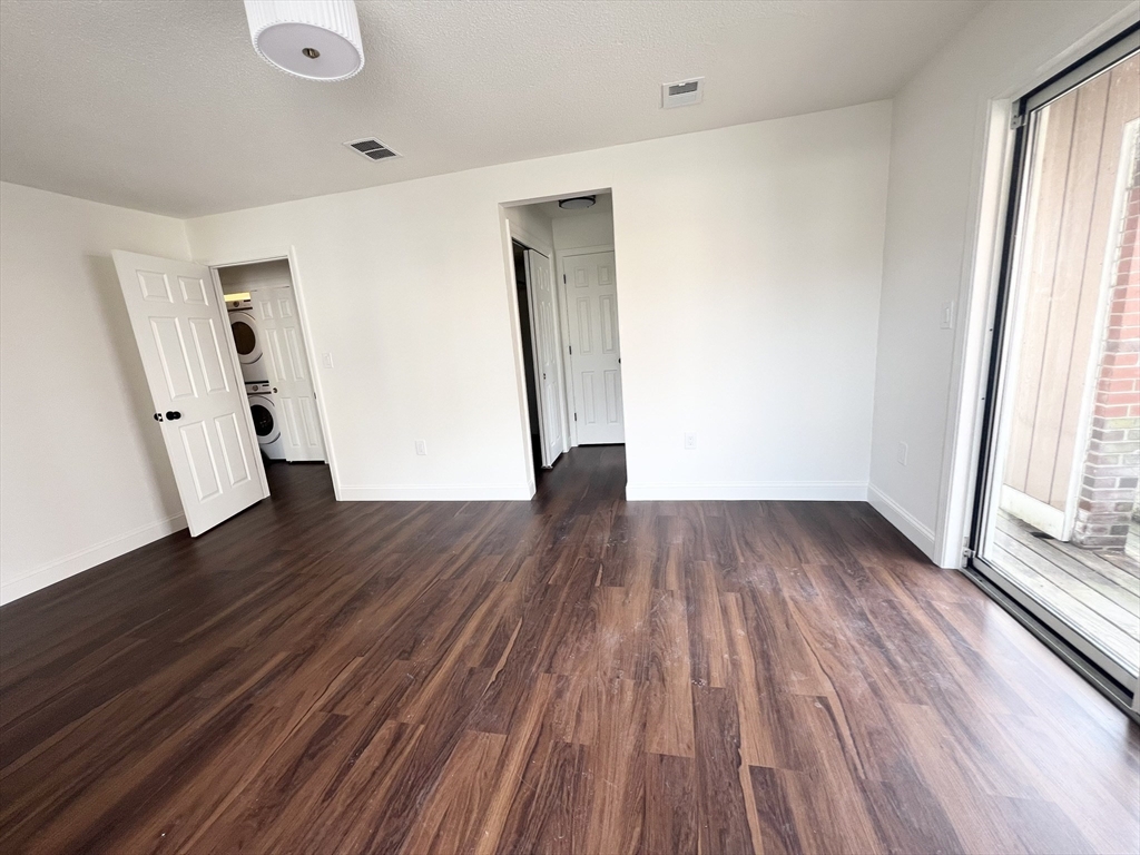 2 bed, 2 bath apartment for rent at 17 Margin St Unit 13, Lynn — photo 10 of 20