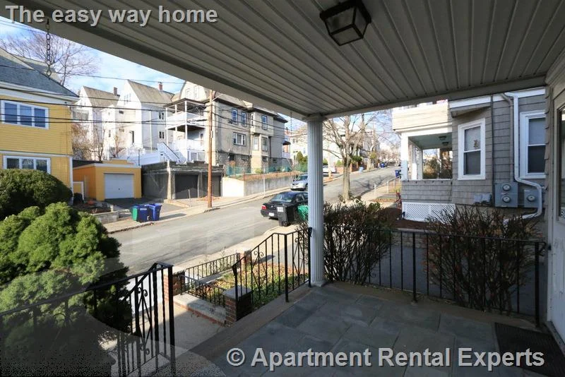 2 bed, 1 bath apartment for rent at 17 Mason St Unit 1, Teele Square — photo 12 of 15