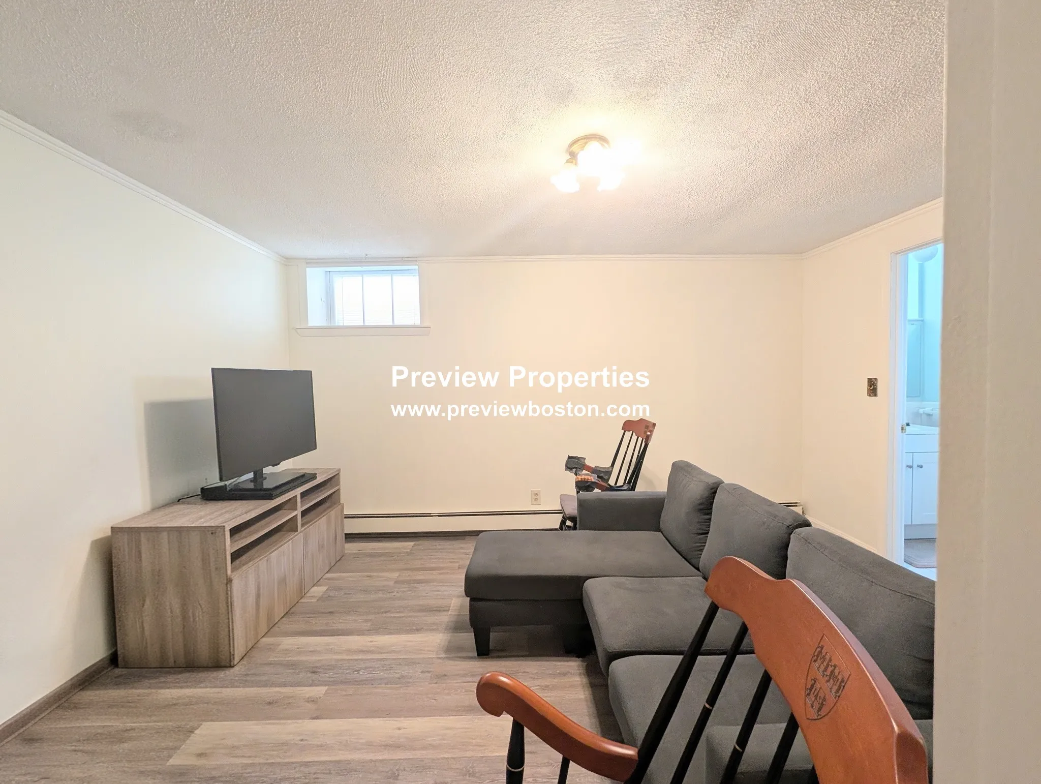 1 bed, 1 bath apartment for rent at 17 Matchett St Unit BP, Oak Square — photo 3 of 10