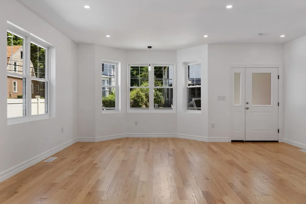 3 bed, 3 bath apartment for rent at 17 Maverick St Unit 17, Dedham — photo 3 of 36