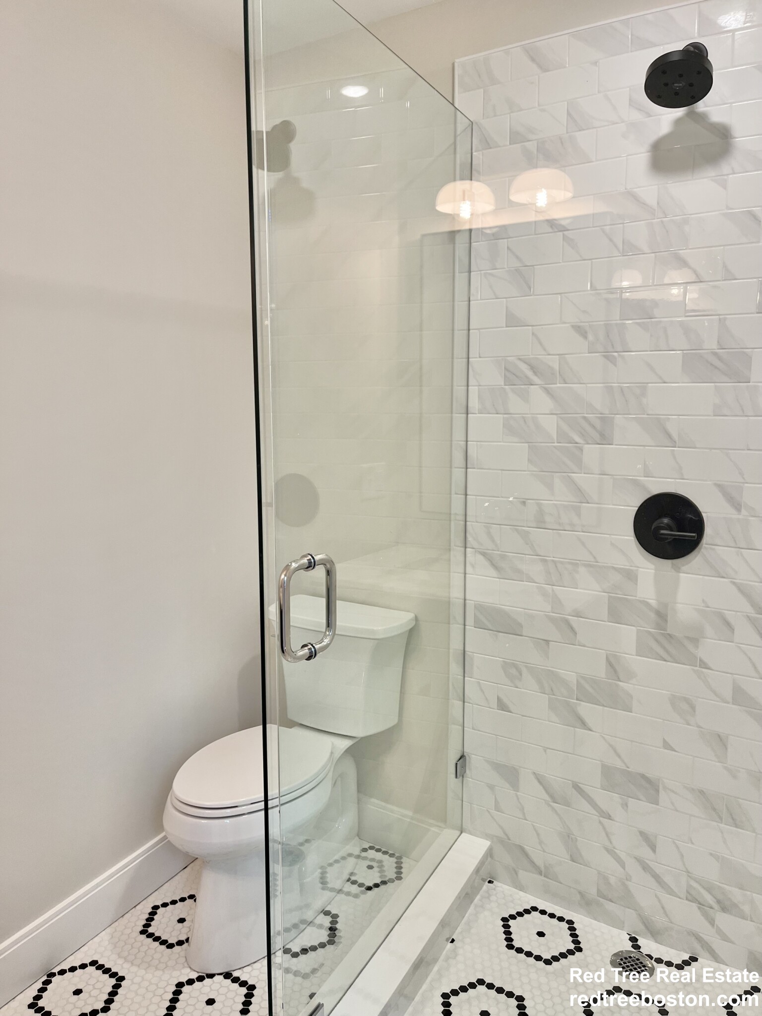3 bed, 2 bath apartment for rent at 17 Maywood St Unit 2, Roxbury — photo 5 of 6