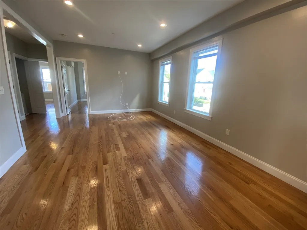 3 bed, 2 bath apartment for rent at 17 Maywood St Unit 3, Roxbury — photo 10 of 18