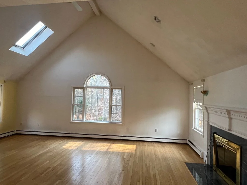 3 bed, 2 bath apartment for rent at 17 Millers Farm Rd, Billerica — photo 2 of 23
