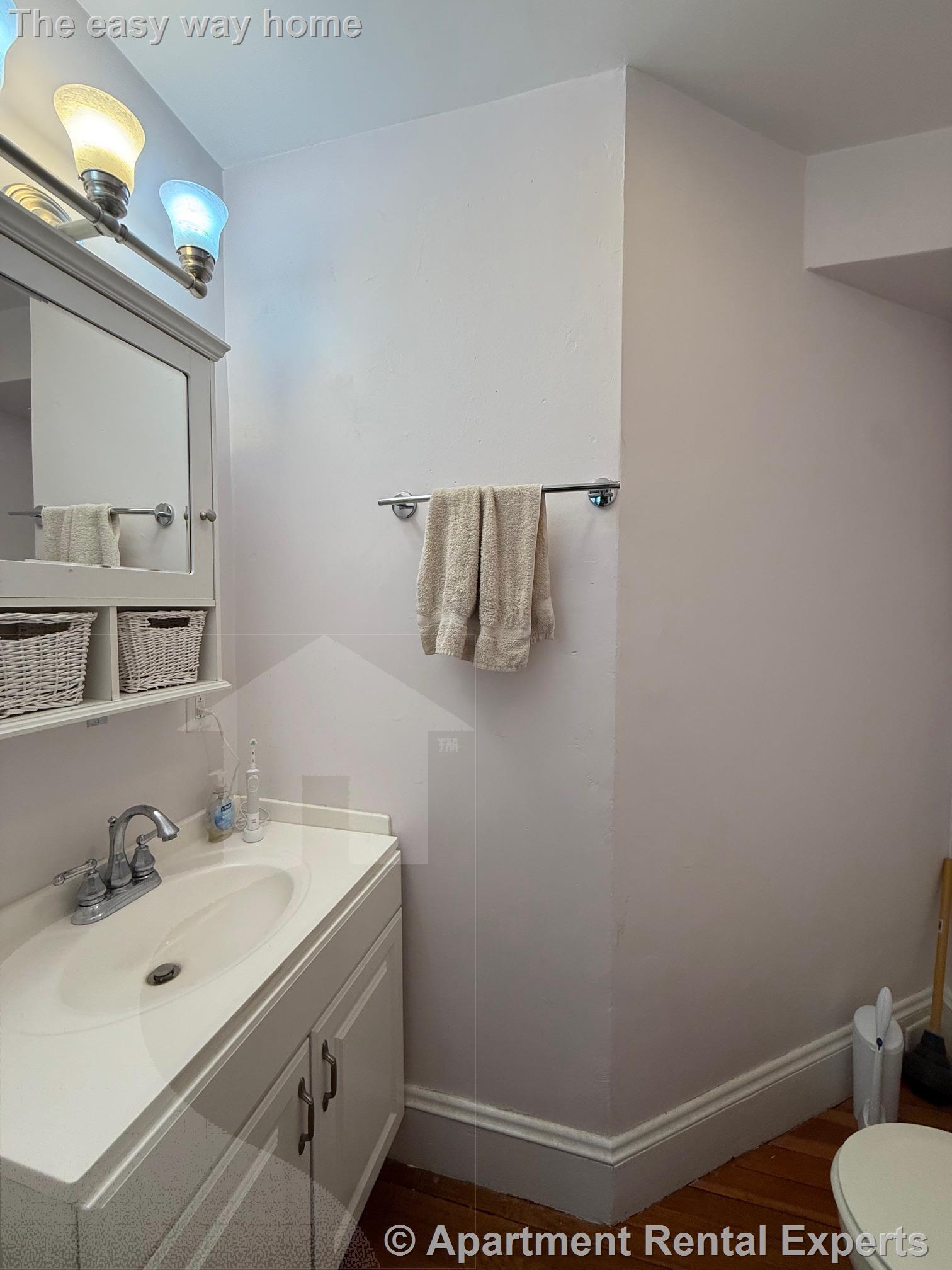 2 bed, 1 bath apartment for rent at 17 Milton St Unit 1, Davis Square — photo 11 of 16