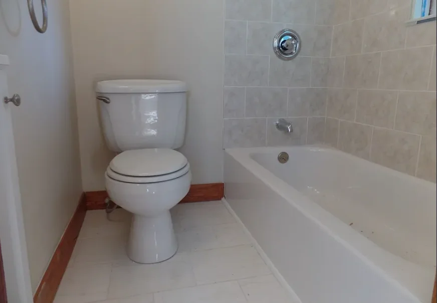 3 bed, 1 bath apartment for rent at 17 Montgomery St Unit 2, North Cambridge — photo 12 of 16