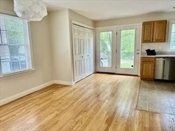 3 bed, 2 bath apartment for rent at 17 Myrtle St Unit 1, Watertown — photo 1 of 11