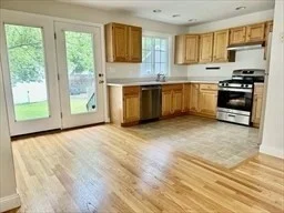 3 bed, 2 bath apartment for rent at 17 Myrtle St Unit 1, Watertown — photo 2 of 11