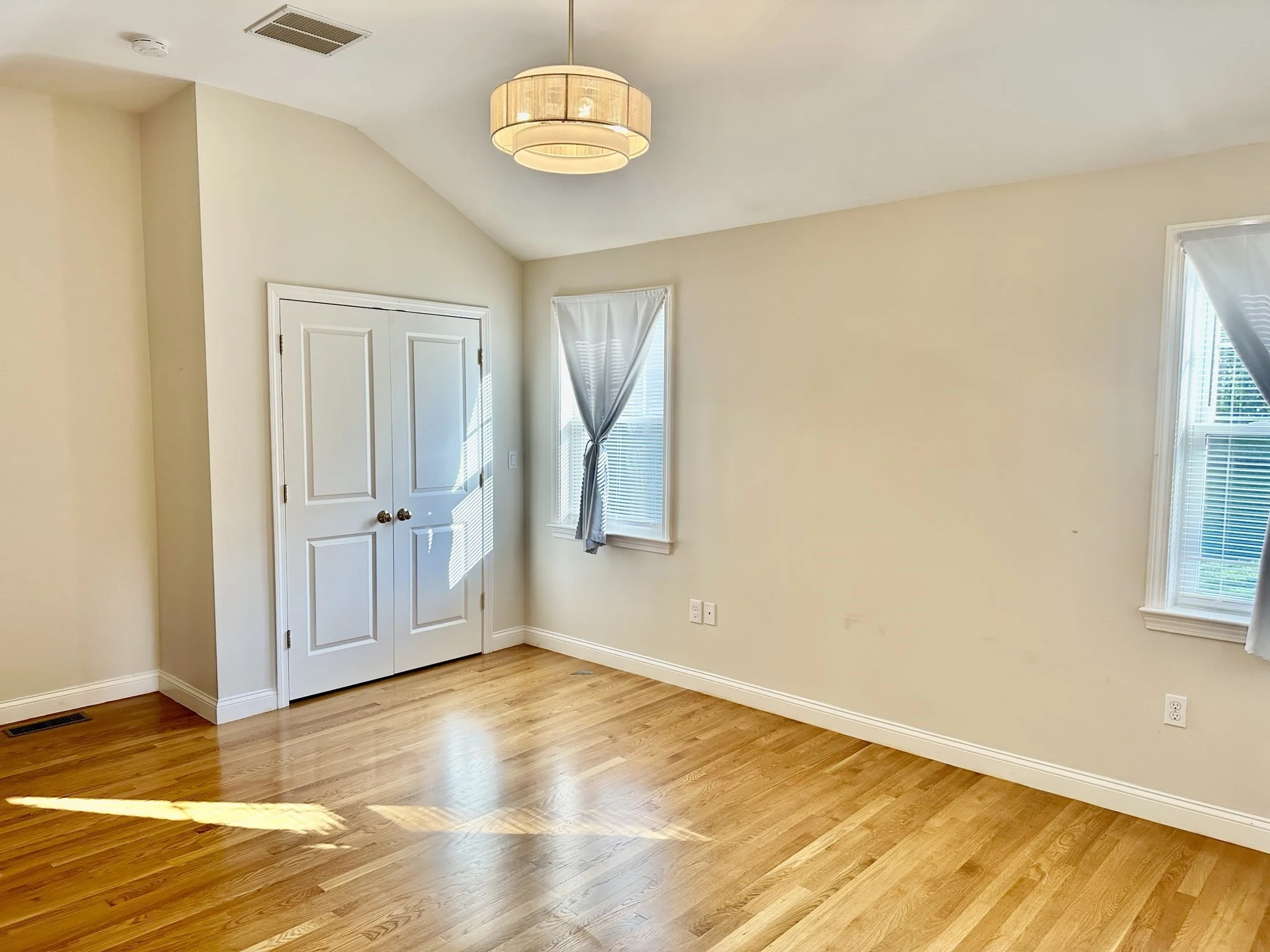 3 bed, 2 bath apartment for rent at 17 Myrtle St Unit 1, Watertown — photo 8 of 14