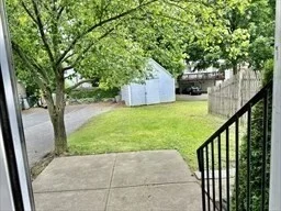 3 bed, 2 bath apartment for rent at 17 Myrtle St Unit 1, Watertown — photo 5 of 11
