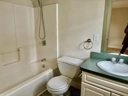 3 bed, 2 bath apartment for rent at 17 Myrtle St Unit 1, Watertown — photo 6 of 11